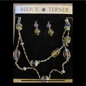 Necklace and earring set.